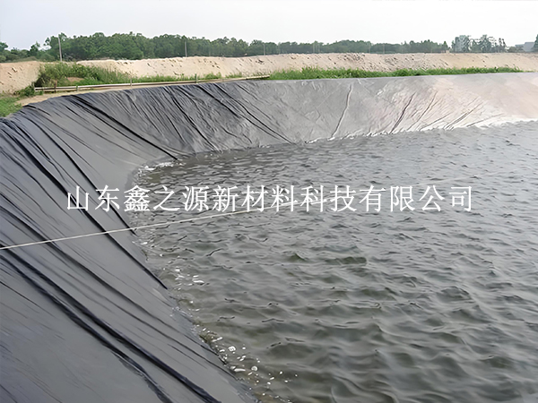 如何順利的延緩蓄水池防滲膜的衰老？