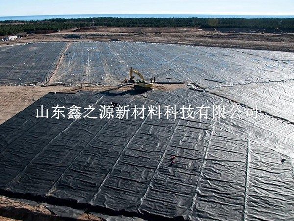 雨季鋪藕池防滲膜？這些準備工作要做足